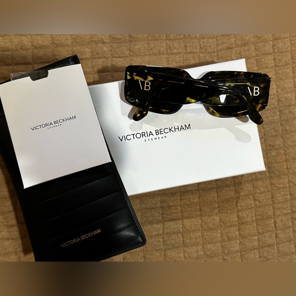 Victoria Beckham Black and Brown Sunglasses